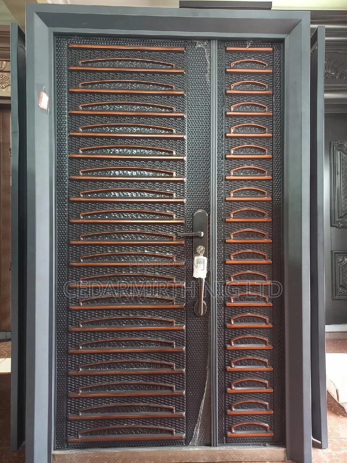 KG443 Cast Entrance Door