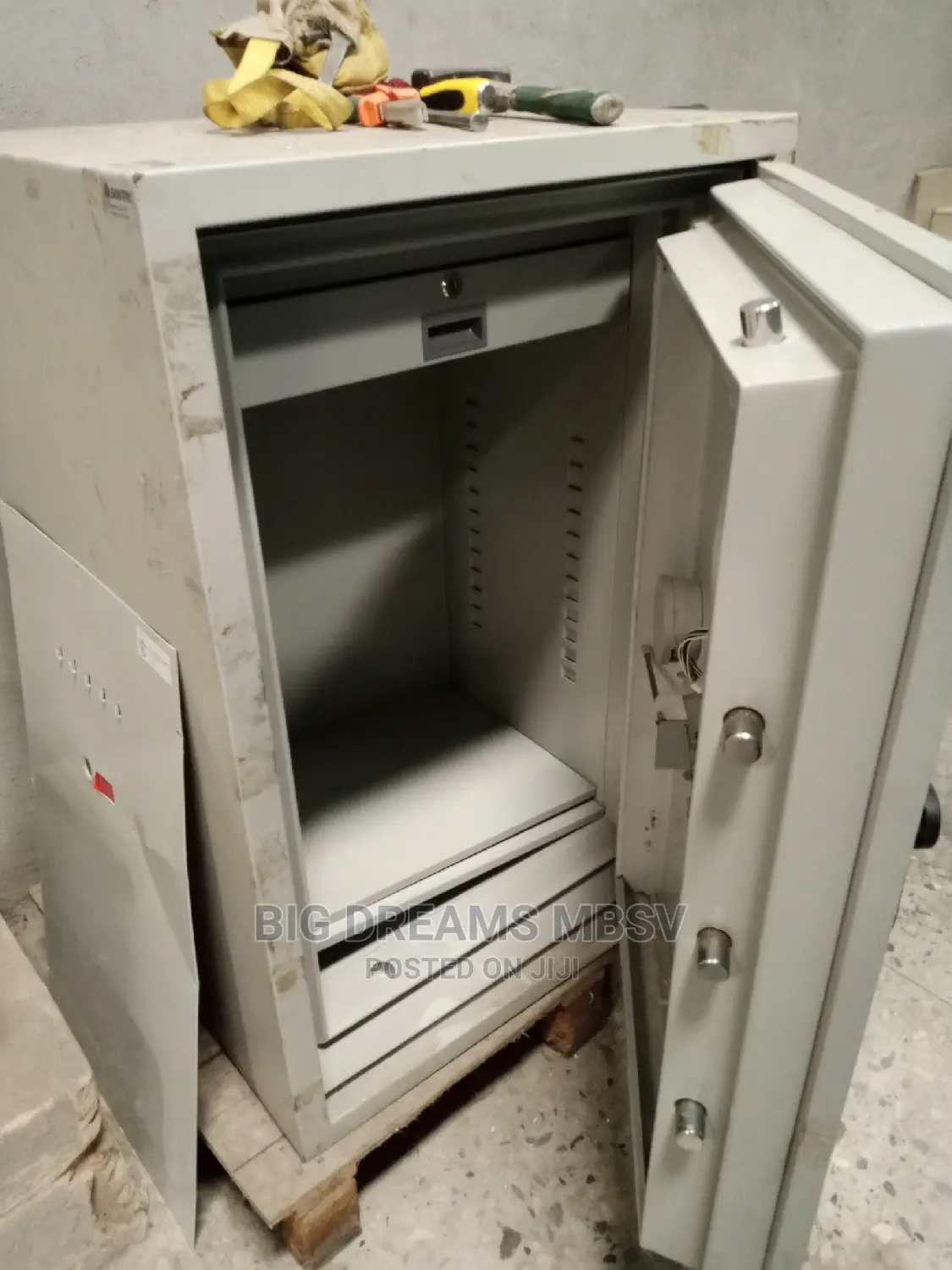 Repair of Digital Hb Fire Proof Safe