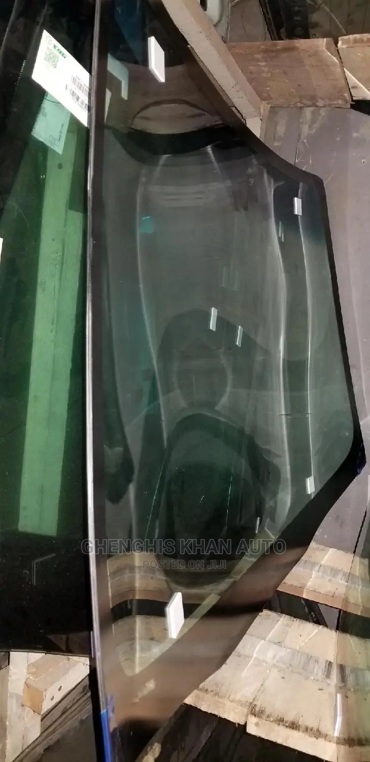 Front Wind Screen 2003-2006 Accord