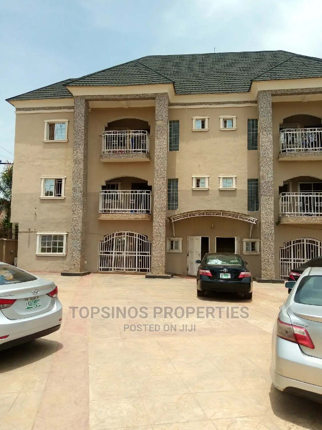 2bdrm Block of Flats in Dawaki for rent