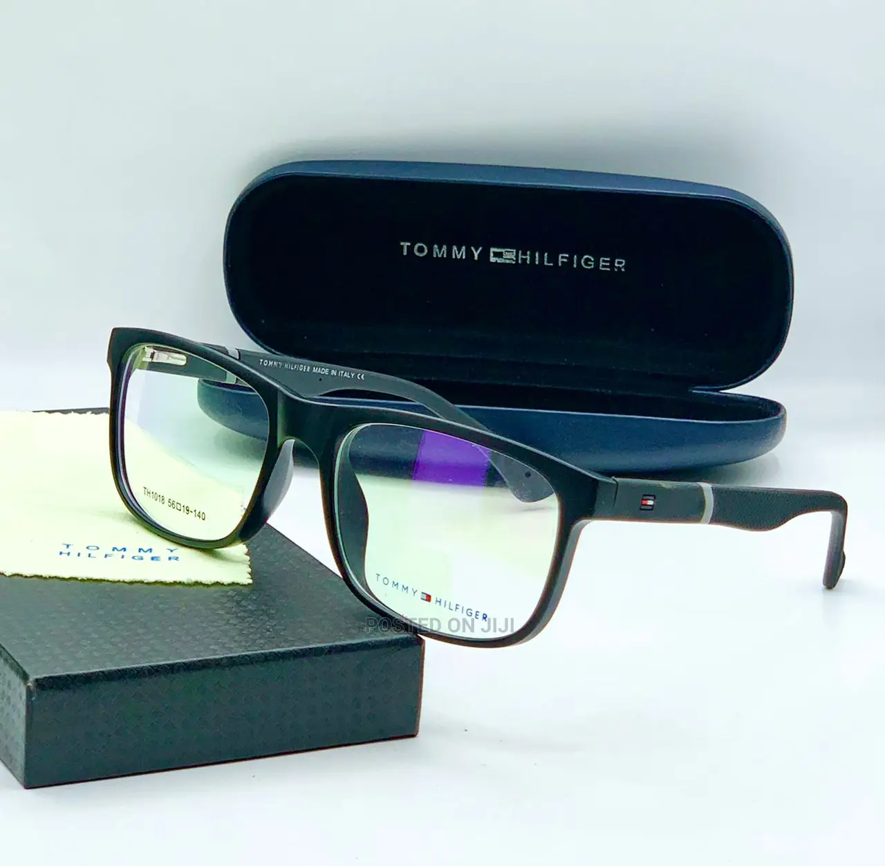 Tommy Hilfiger Pin Frame Series