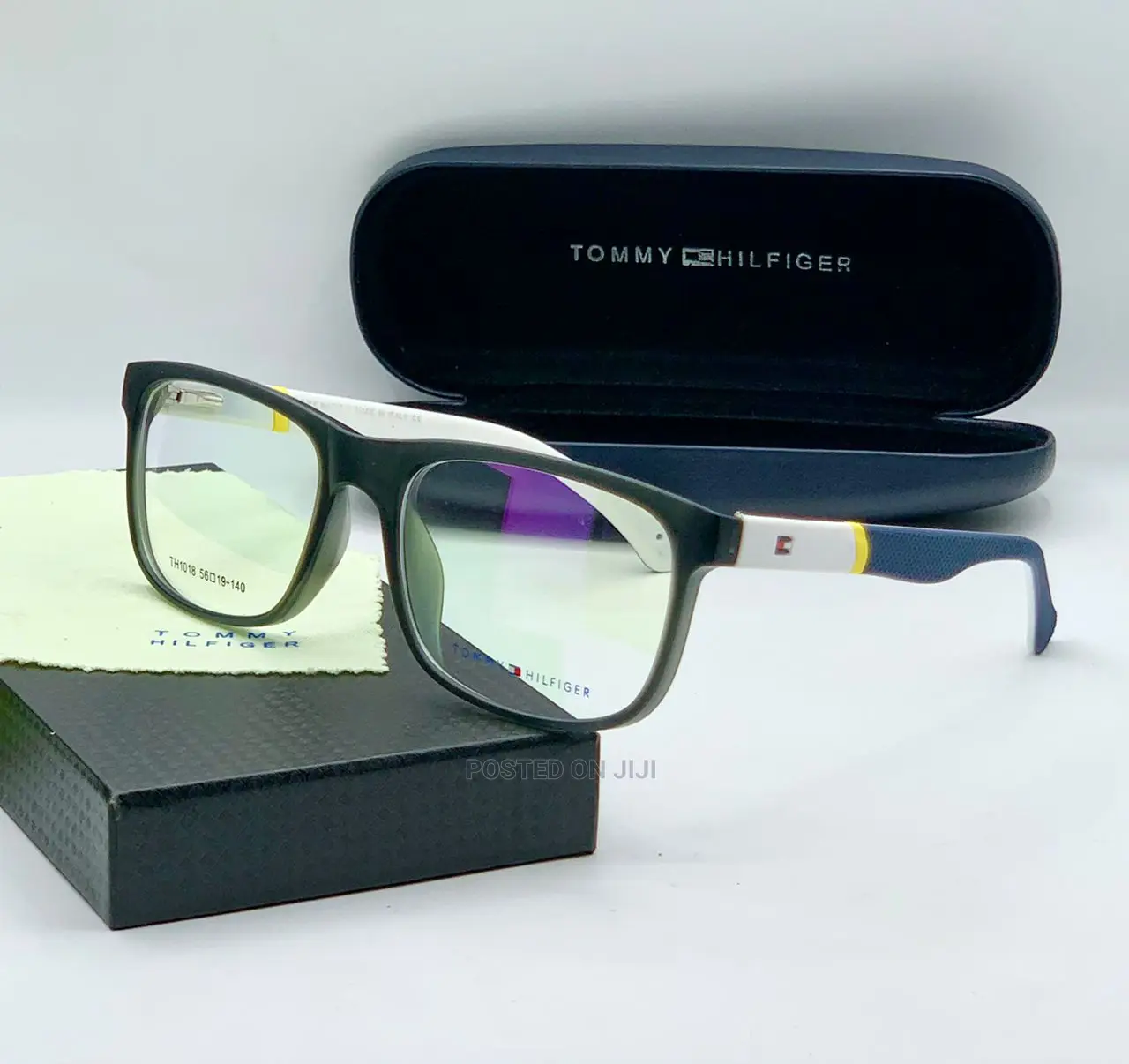 Tommy Hilfiger Pin Frame Series