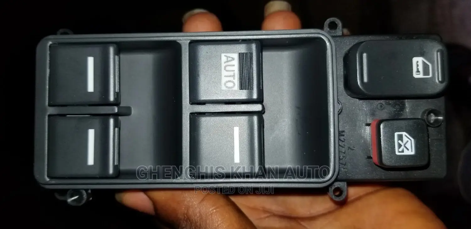 Pressing Button 2003 /2005 Honda Accord