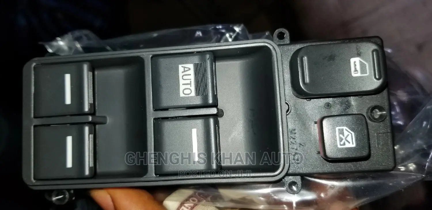 Pressing Button 2003 /2005 Honda Accord