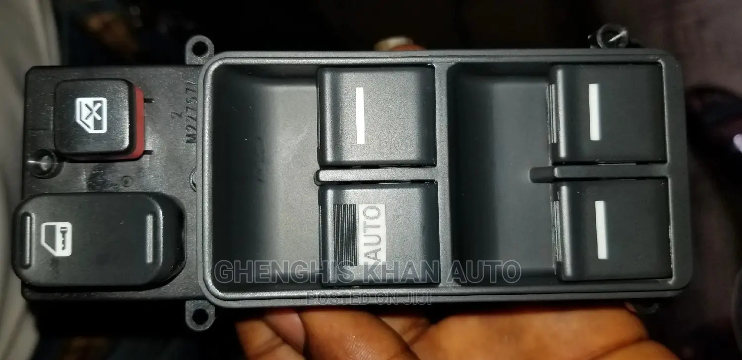 Pressing Button 2003 /2005 Honda Accord