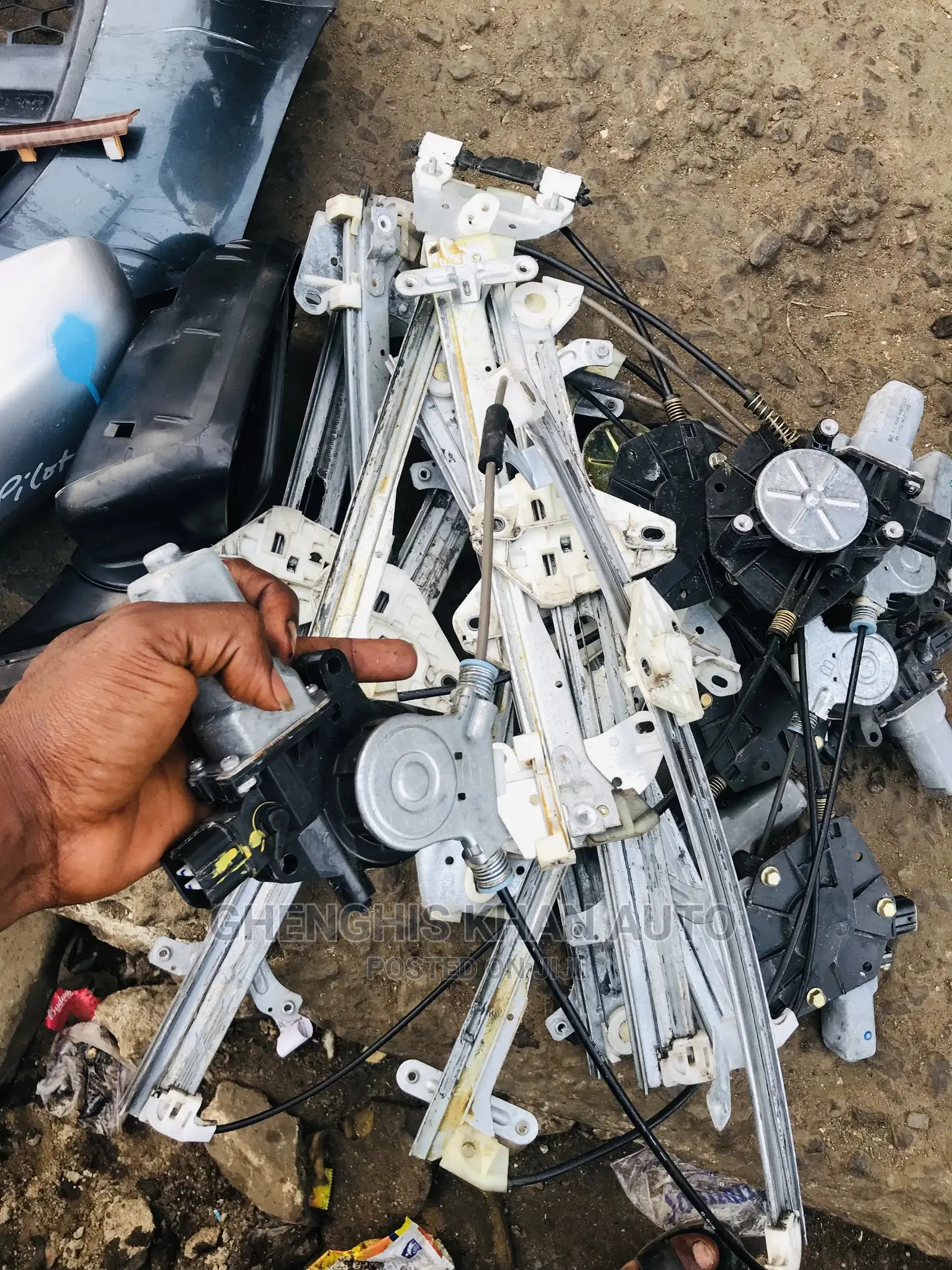 Door Catcher and Engine Wyner All Honda