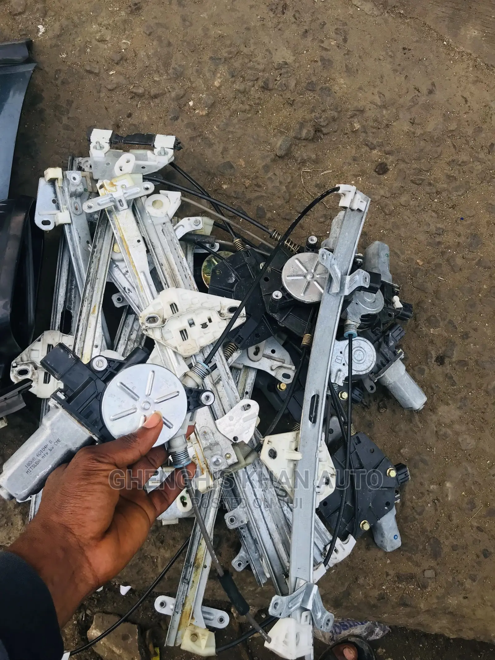 Door Catcher and Engine Wyner All Honda