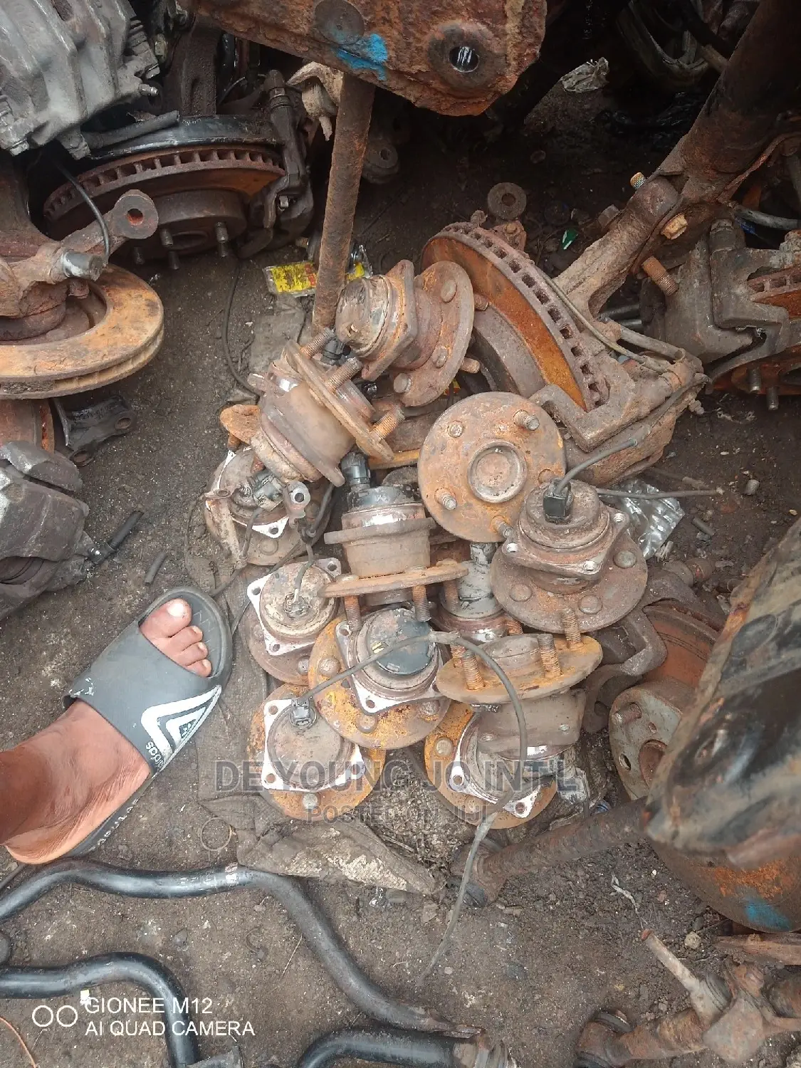 Back Hubs Corolla 4bolts, 5bolts, Matrix and Yaris