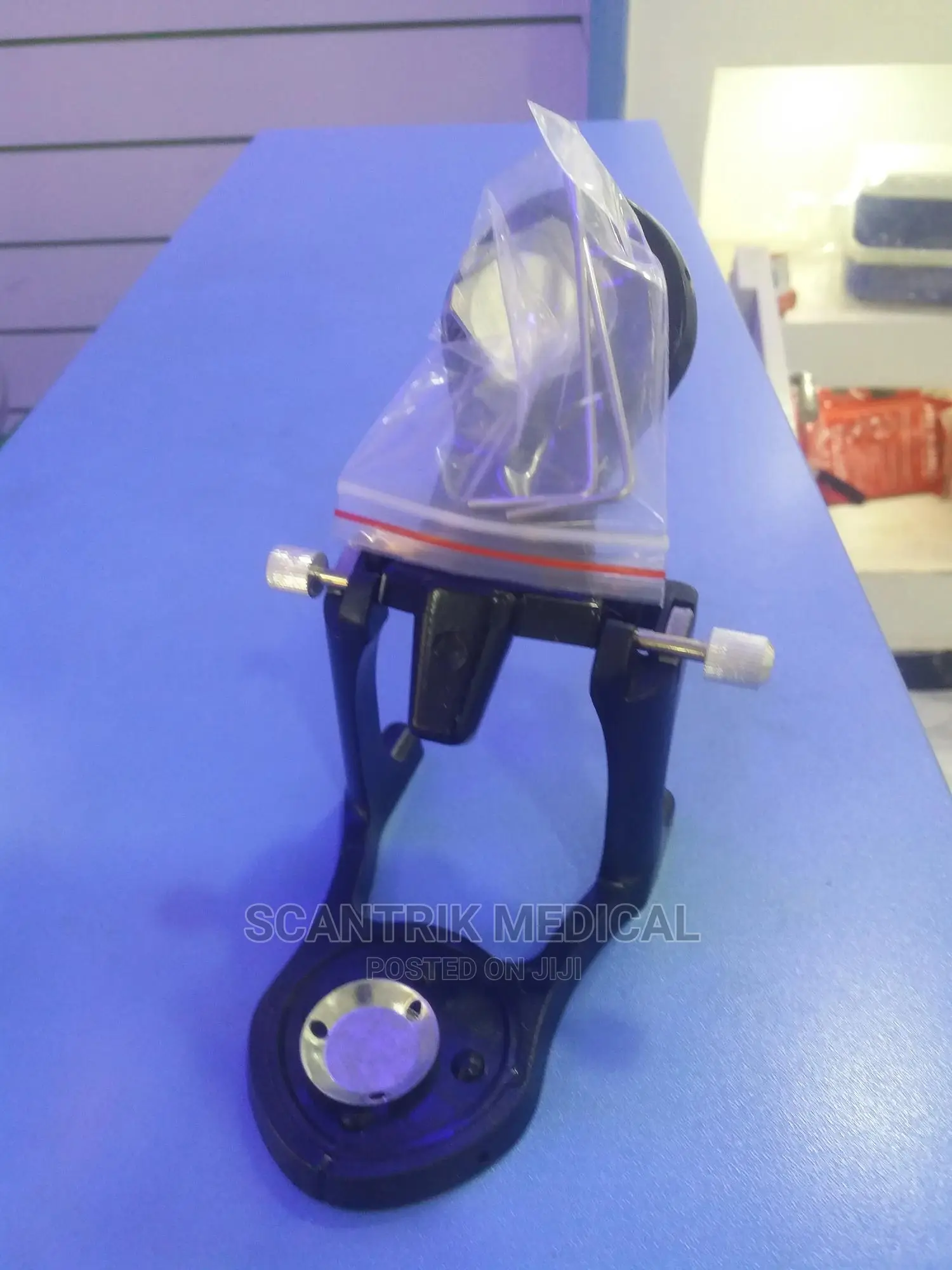 Portable Dental Magnetic Articulator
