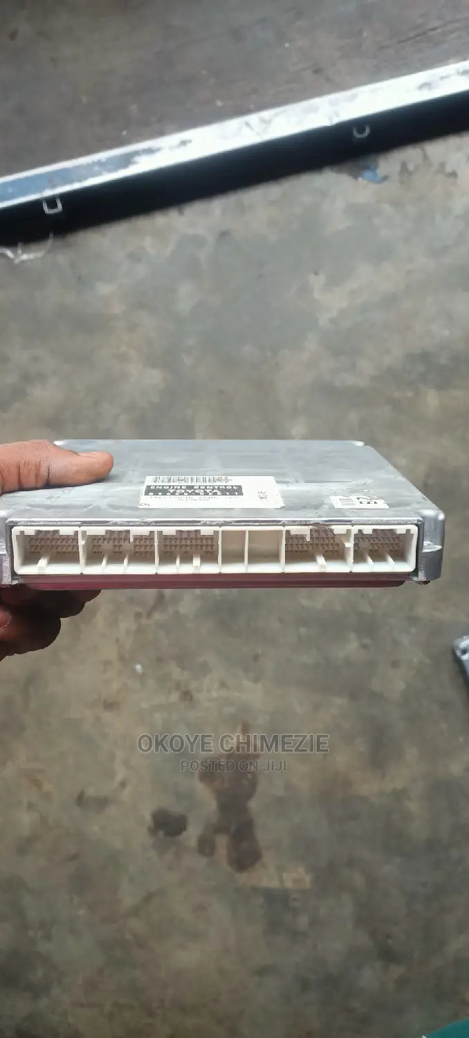 Toyota Camry Brain Box V6 1mz Engine 05/06 Model