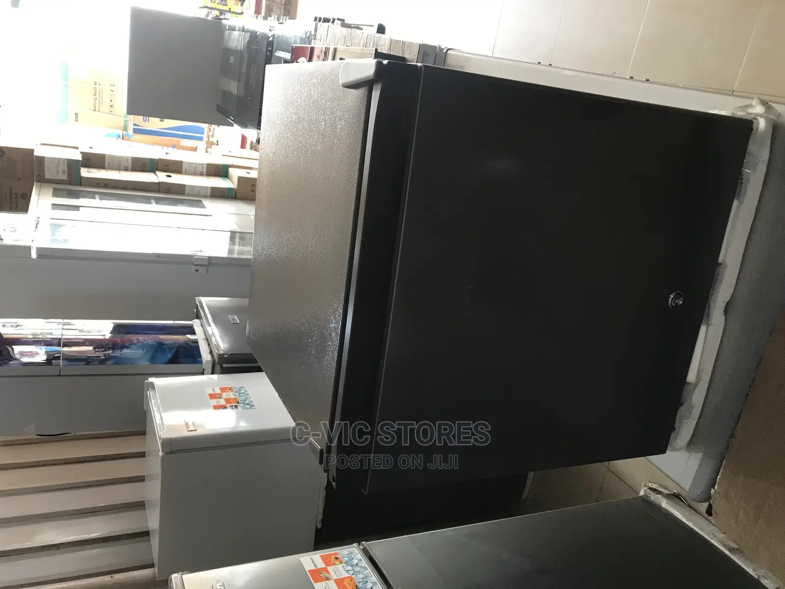 Hisense Bedside Fridge