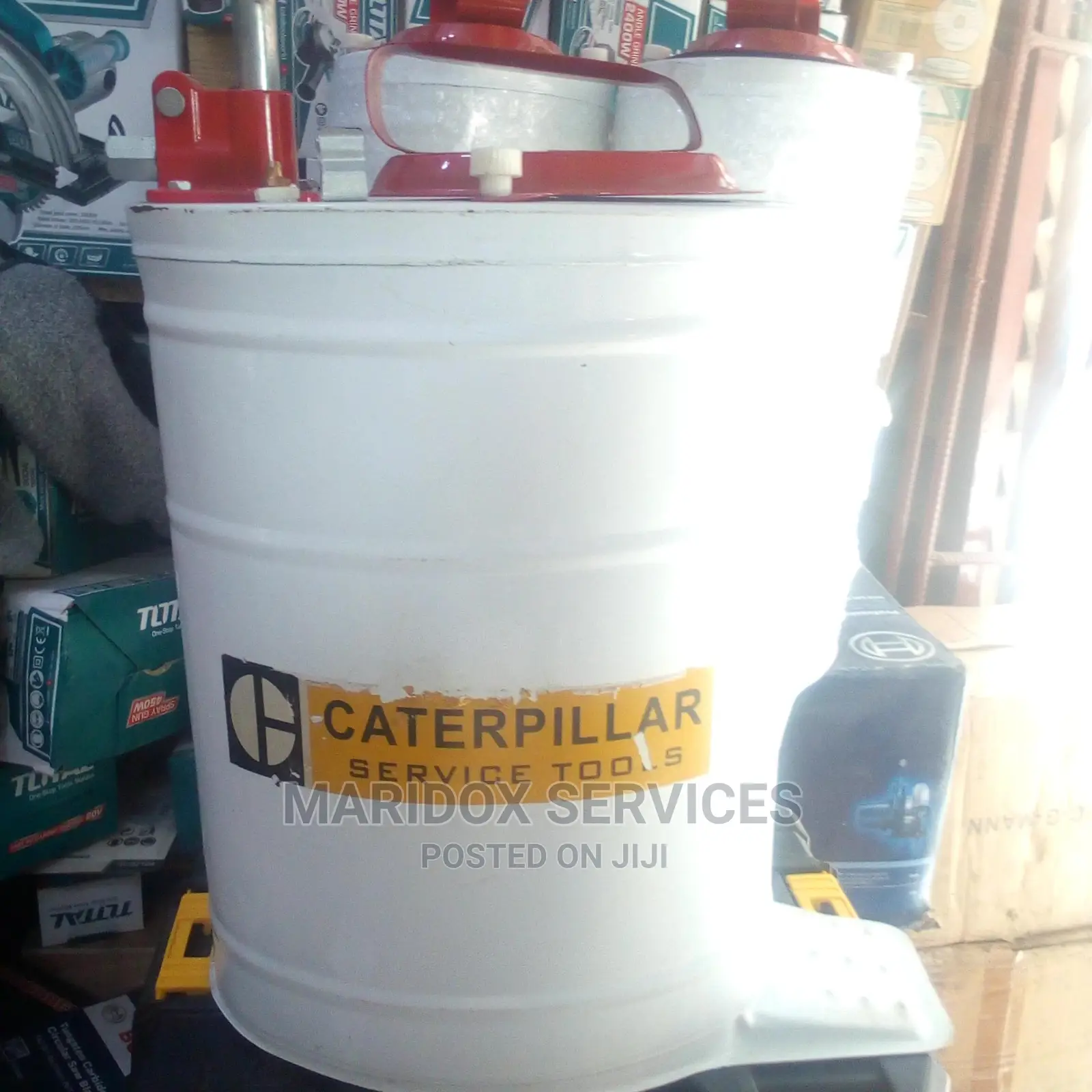 Caterpillar Grease Bucket