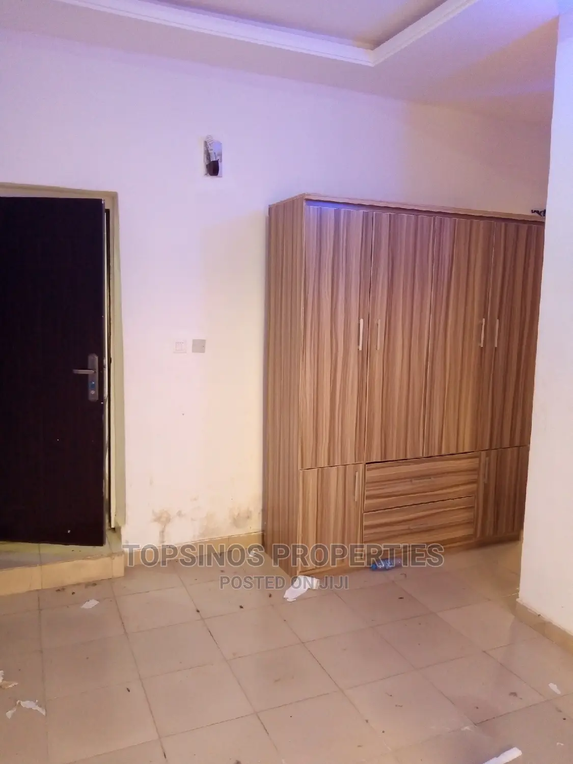 2bdrm Block of Flats in Dawaki for rent