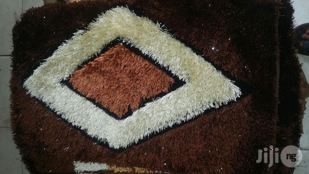 SHAGGI RUG (Foot Mat)