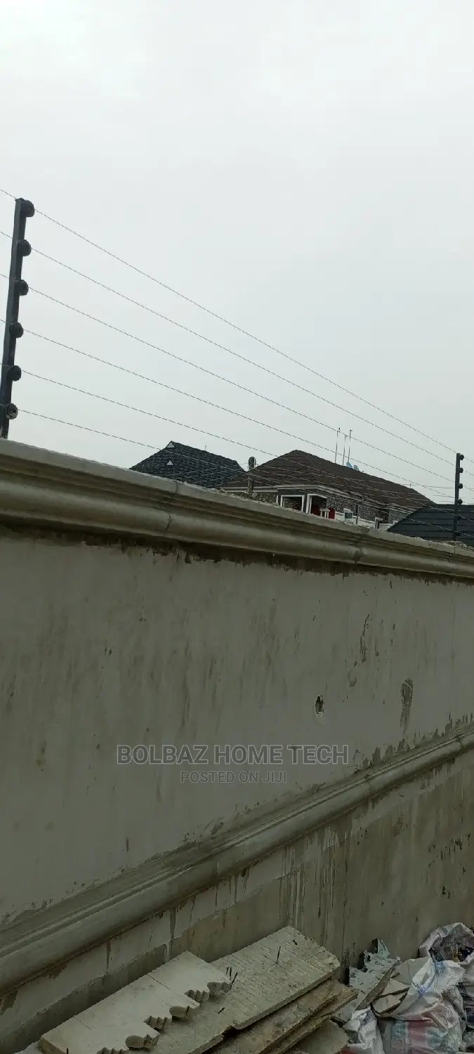 Electric Fence-Wire Installation
