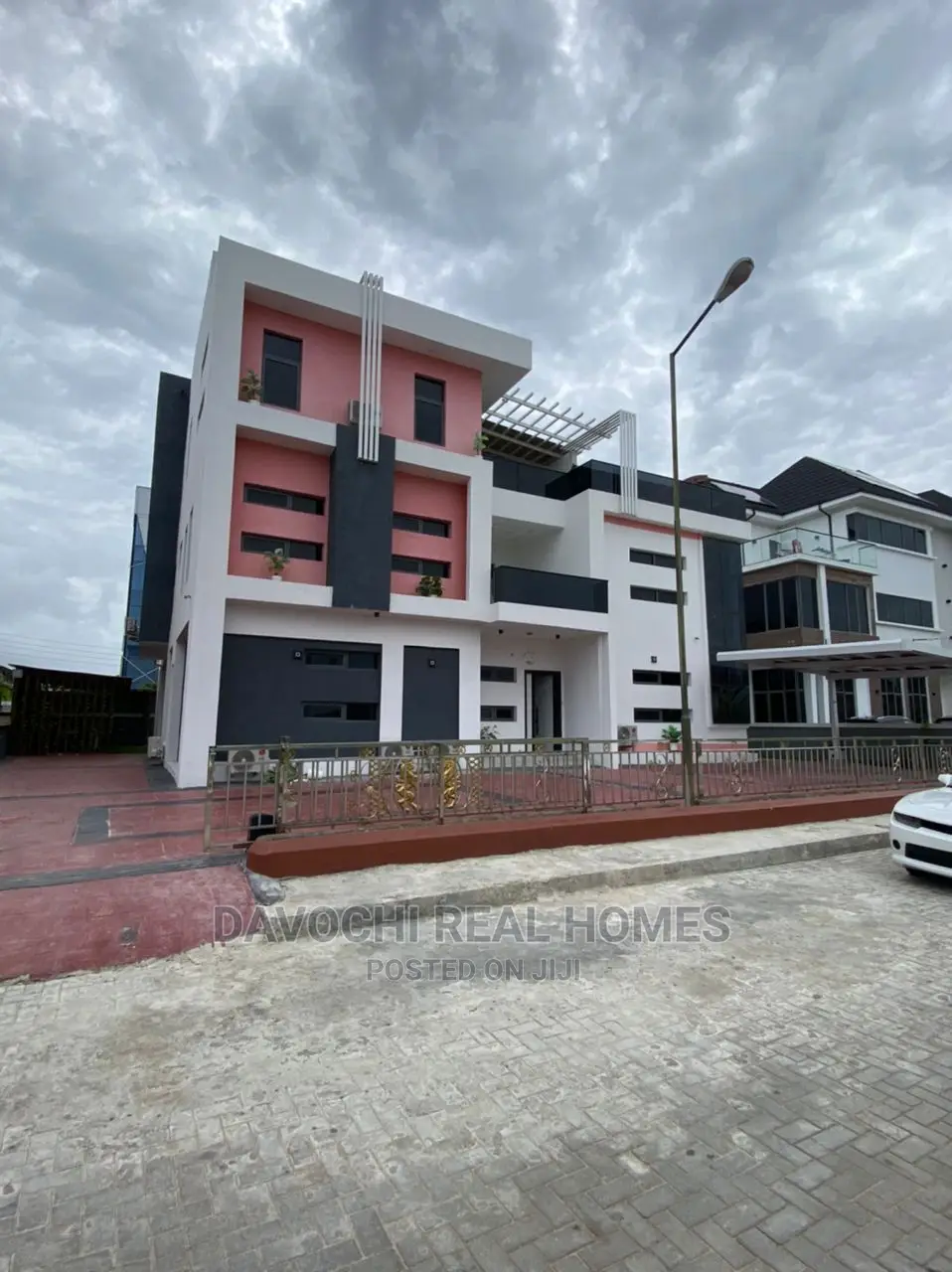 Furnished 5bdrm Duplex in Lekki Ikate for Sale