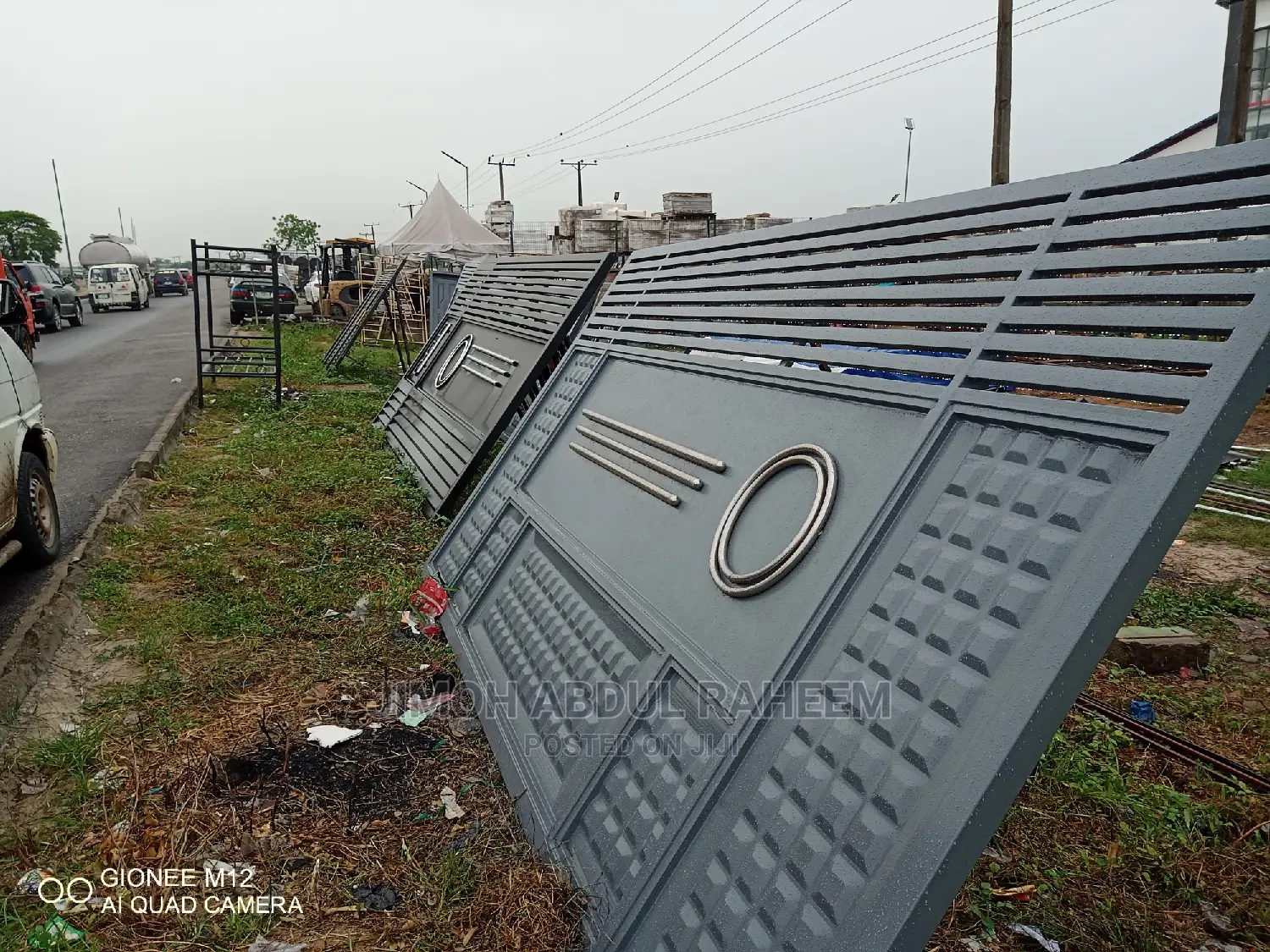 Strong Bond Iron Design Gate