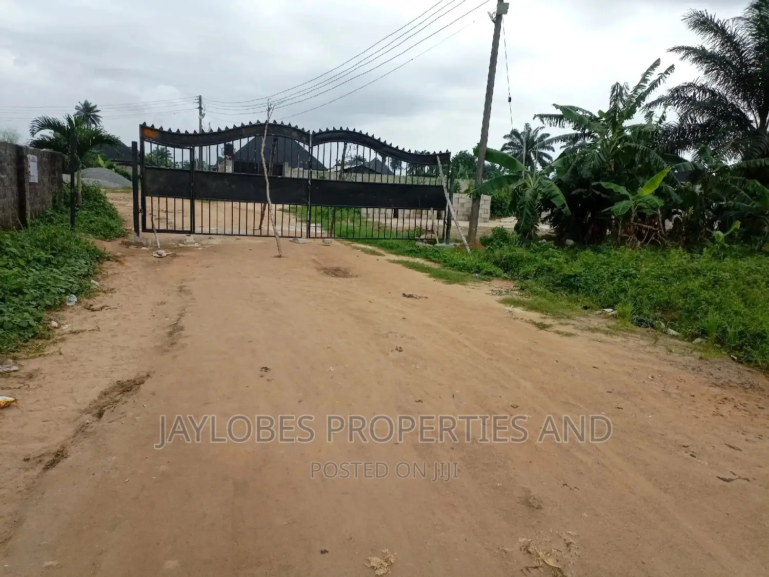 For Sale: A Percel of Land at Eneka-Igwuruta Road, Port Harco