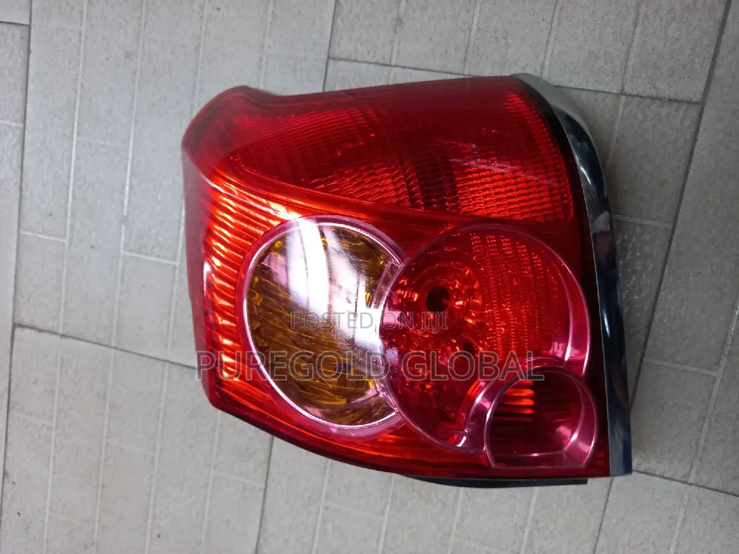 Toyota Avensis 2005 Model Rear Light.