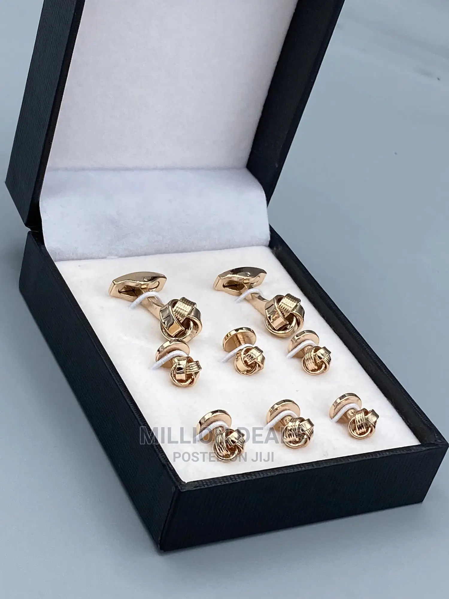 Simple Luxury Men’S Cuff Links Set