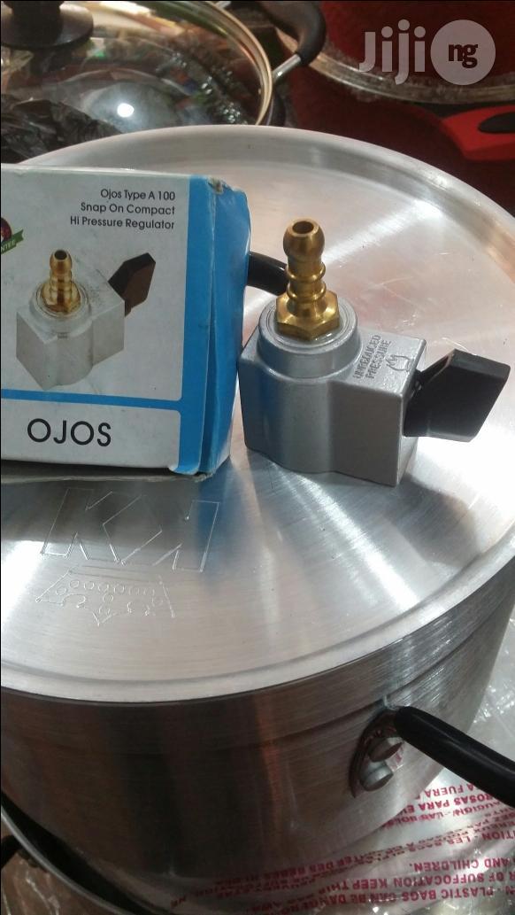 Smallest Plain Gas Cooker With Regulector And One Fit Italian Host