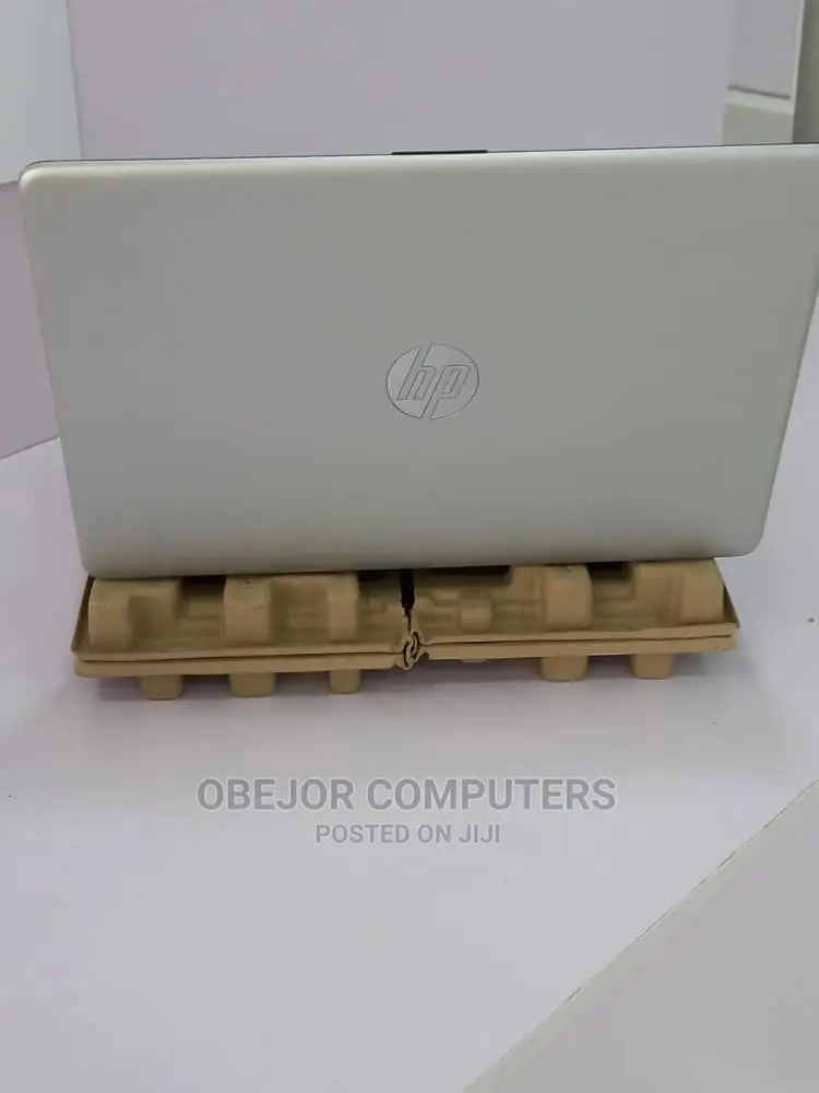 New Laptop HP 4GB Intel Core i3 HDD 1T