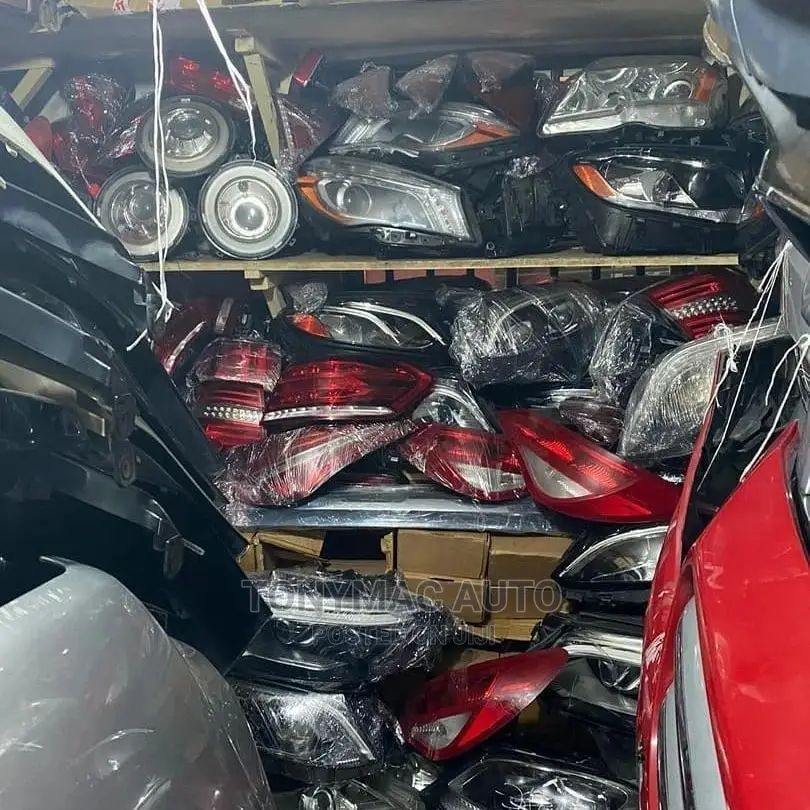 Mercedes-Benz Glk,Gle,E350,C300,Cla,Glc,ML350 Headlights
