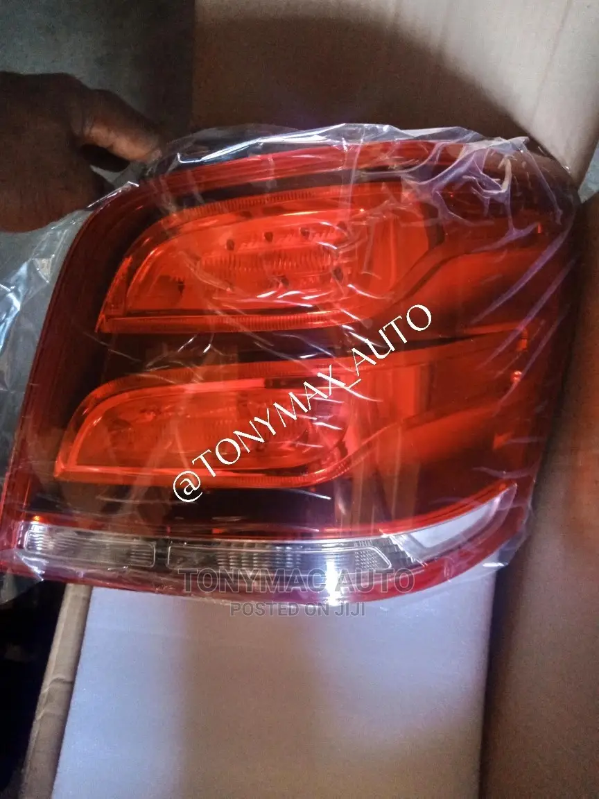 Mercedes-Benz Glk,E350,C300,Cla,ML350 Headlights