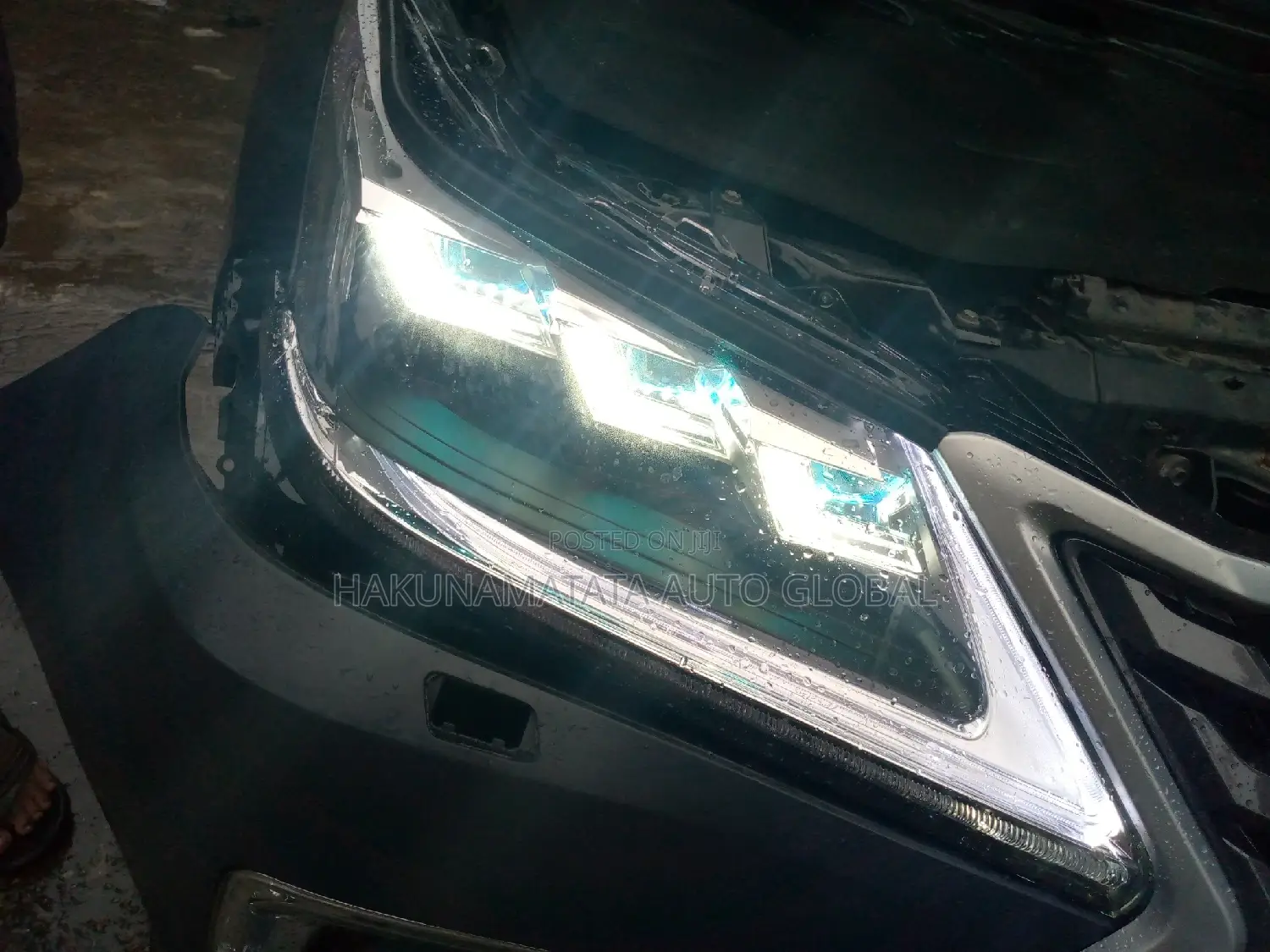Headlight for Lx570 2020 Model Available at Affordable Price