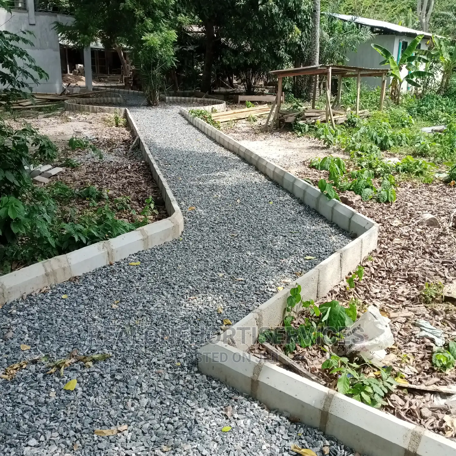 KERBS (Curbs)