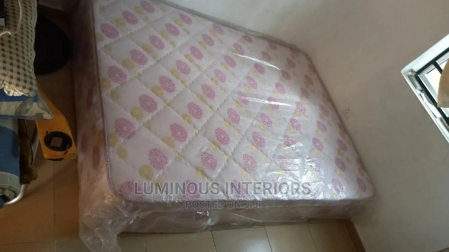 Semi-Orthopedic Mattress 4 1⁄2x6ft 14 Inches