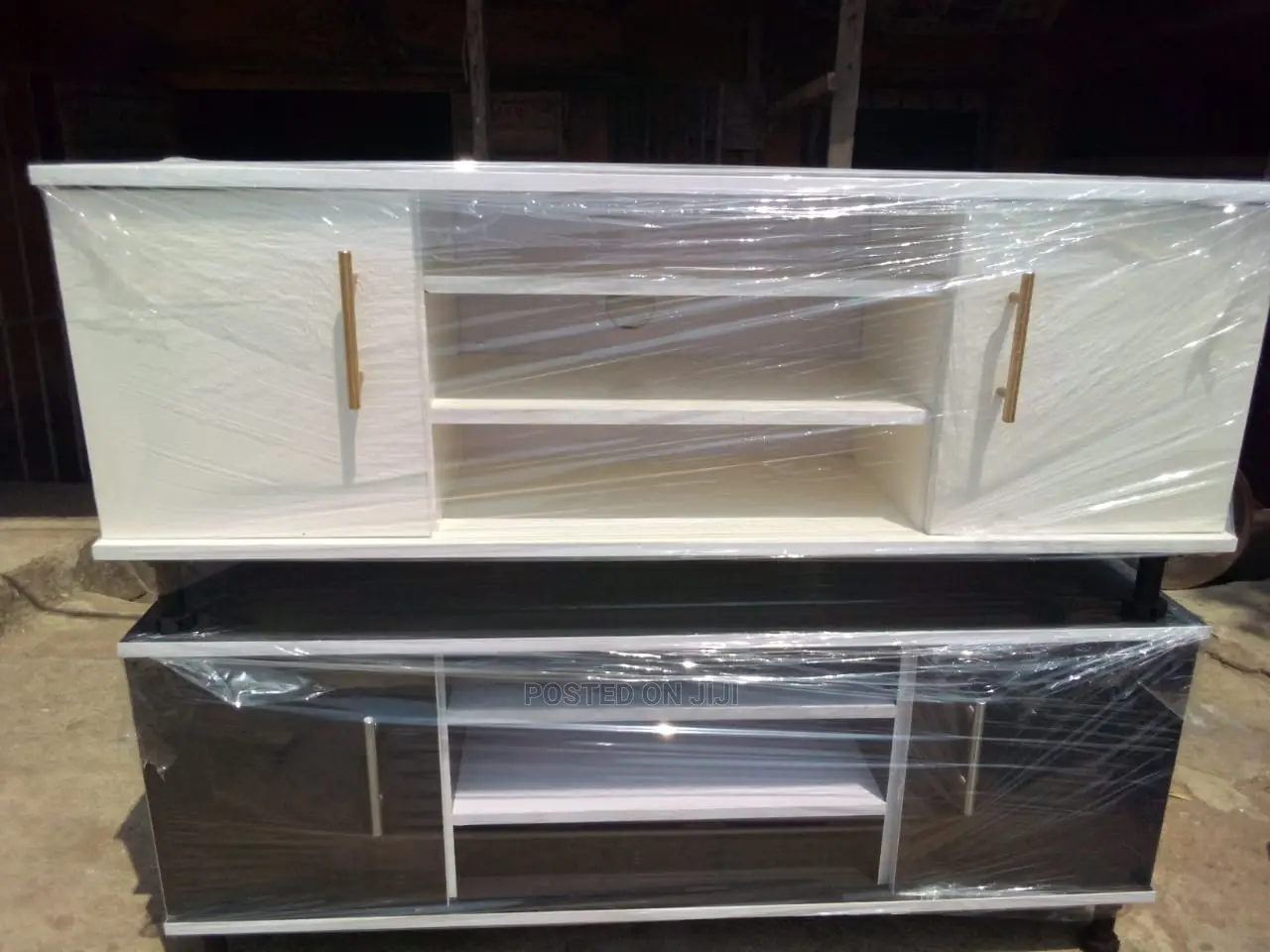 4 Fit Tv Stand