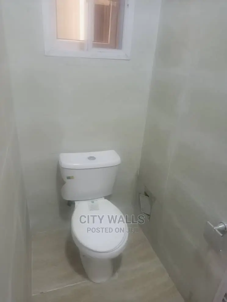 2bdrm Block of Flats in Osapa london for rent
