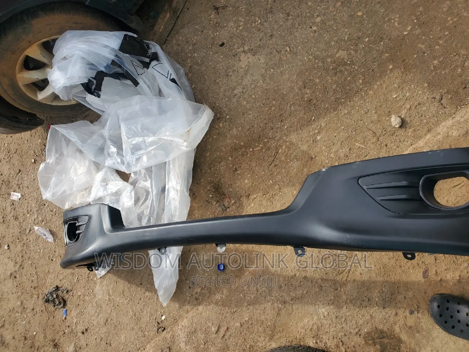 Front Bumper Padded/Attachment For Toyota Camry 2010/12 S.E