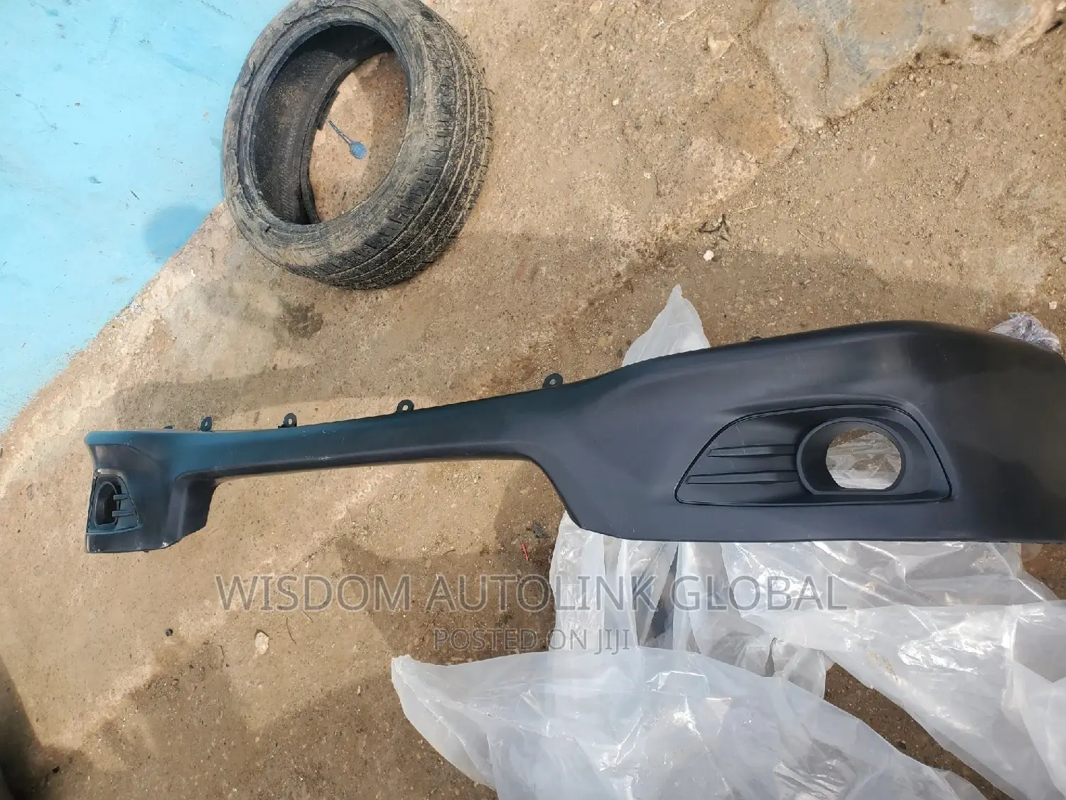 Front Bumper Padded/Attachment For Toyota Camry 2010/12 S.E