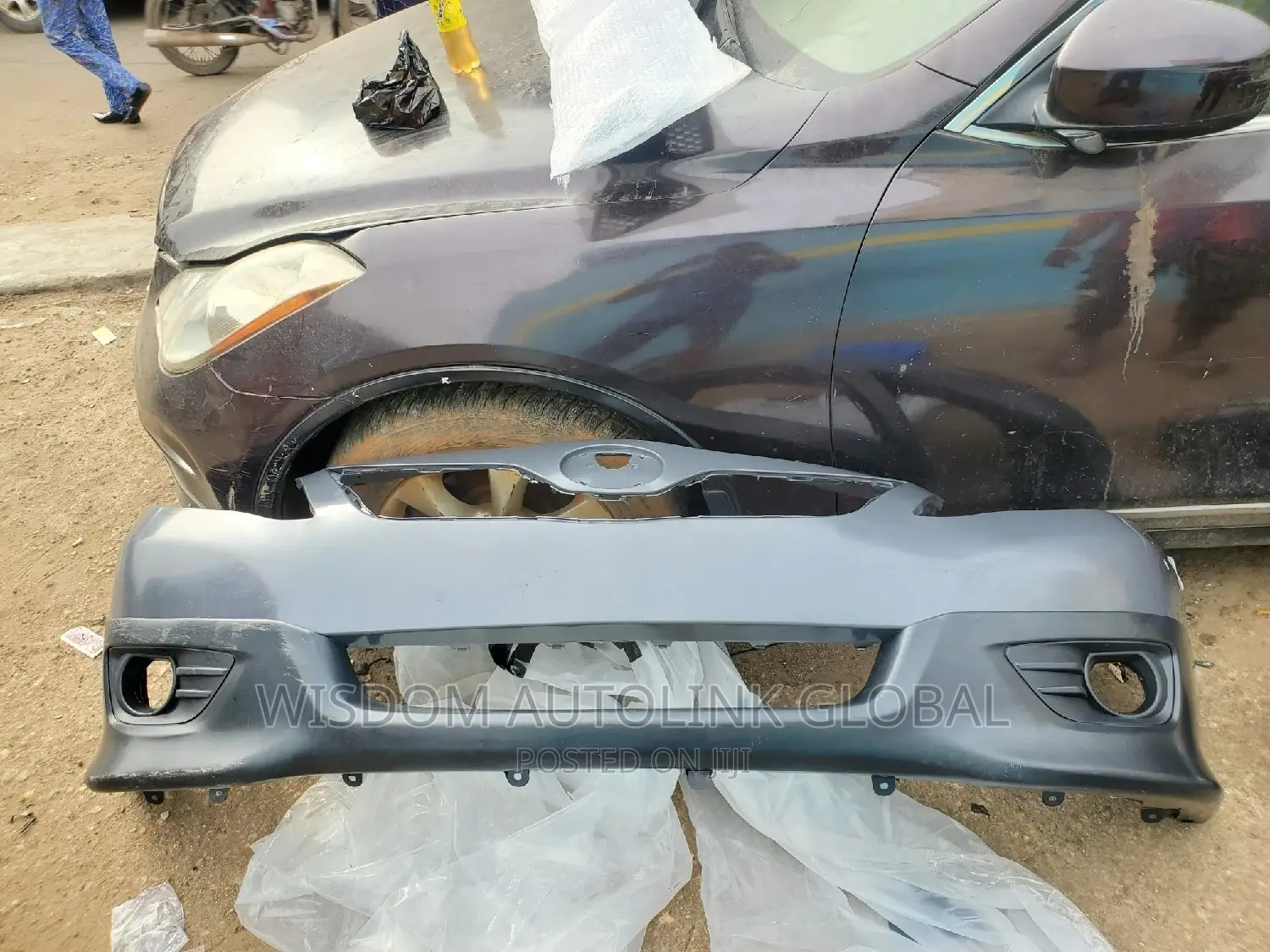 Complete Front Bumper &  Paded For Toyota Camry 2010/11 Sports Edition