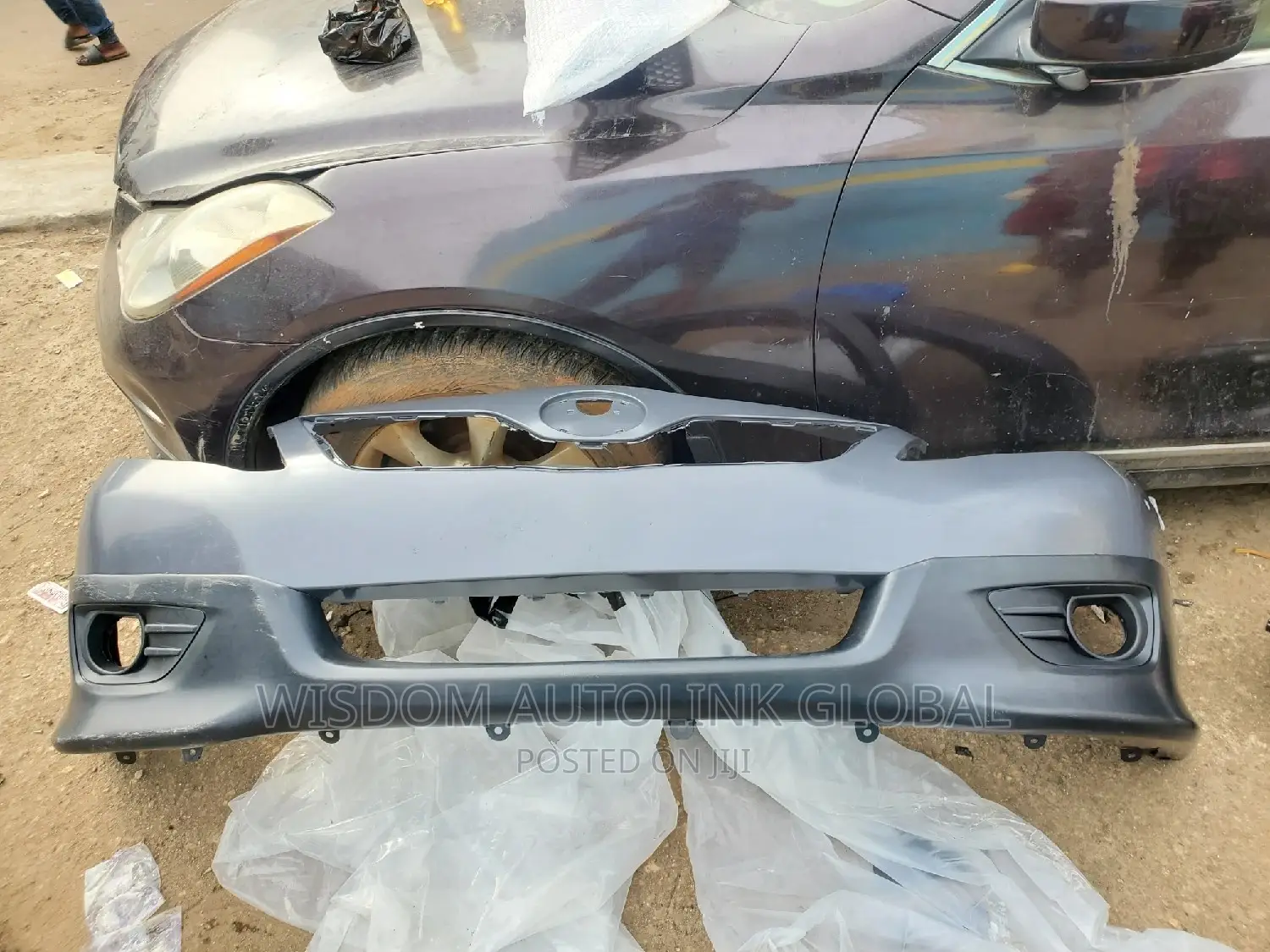 Complete Front Bumper &  Paded For Toyota Camry 2010/11 Sports Edition