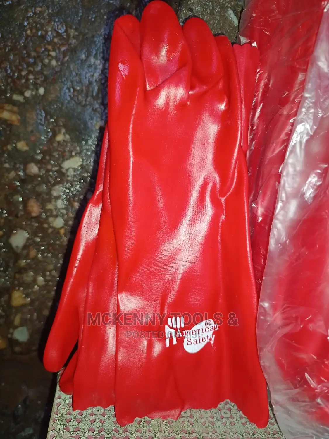 12 Pairs Of PVC Handgloves