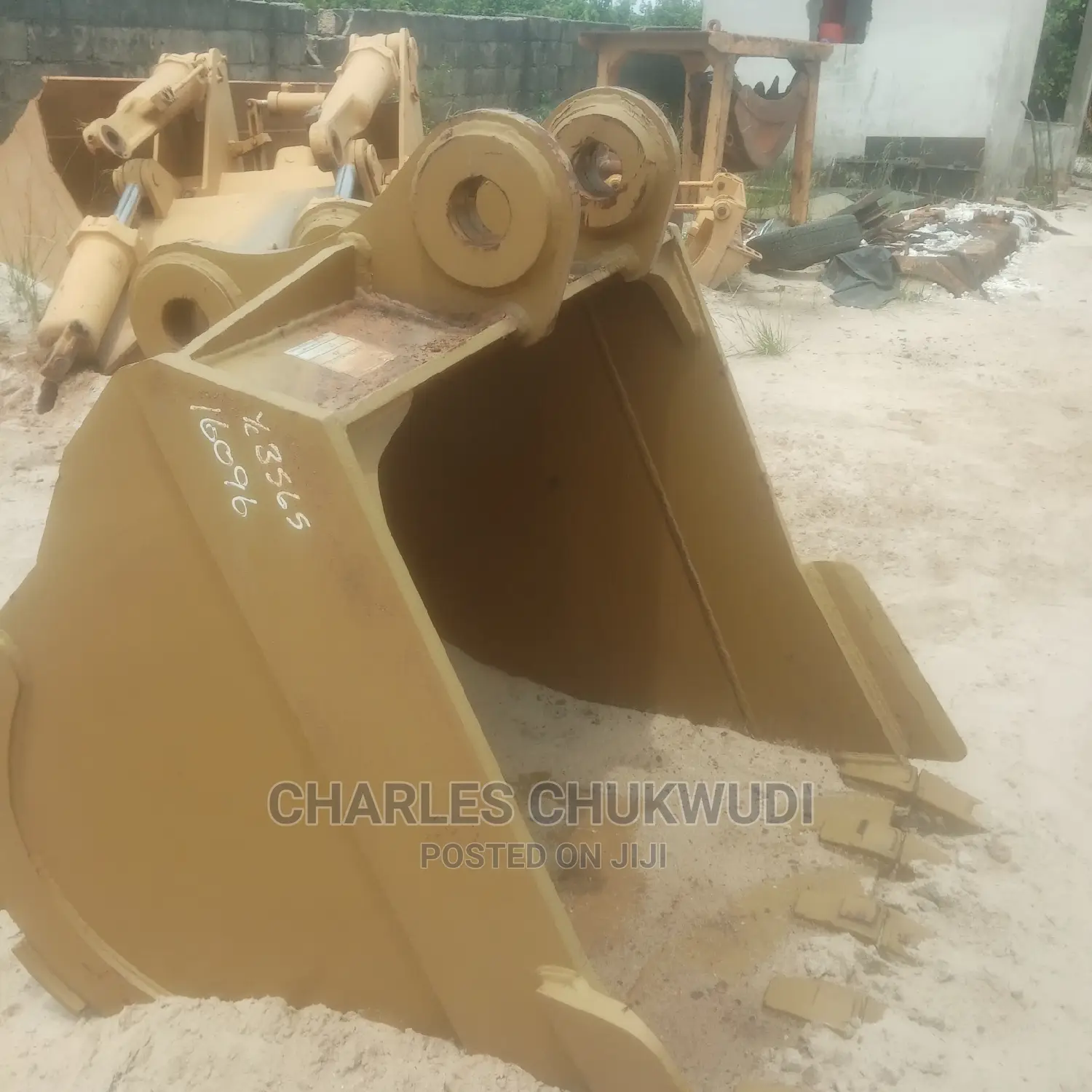 325bl Excavator Bucket