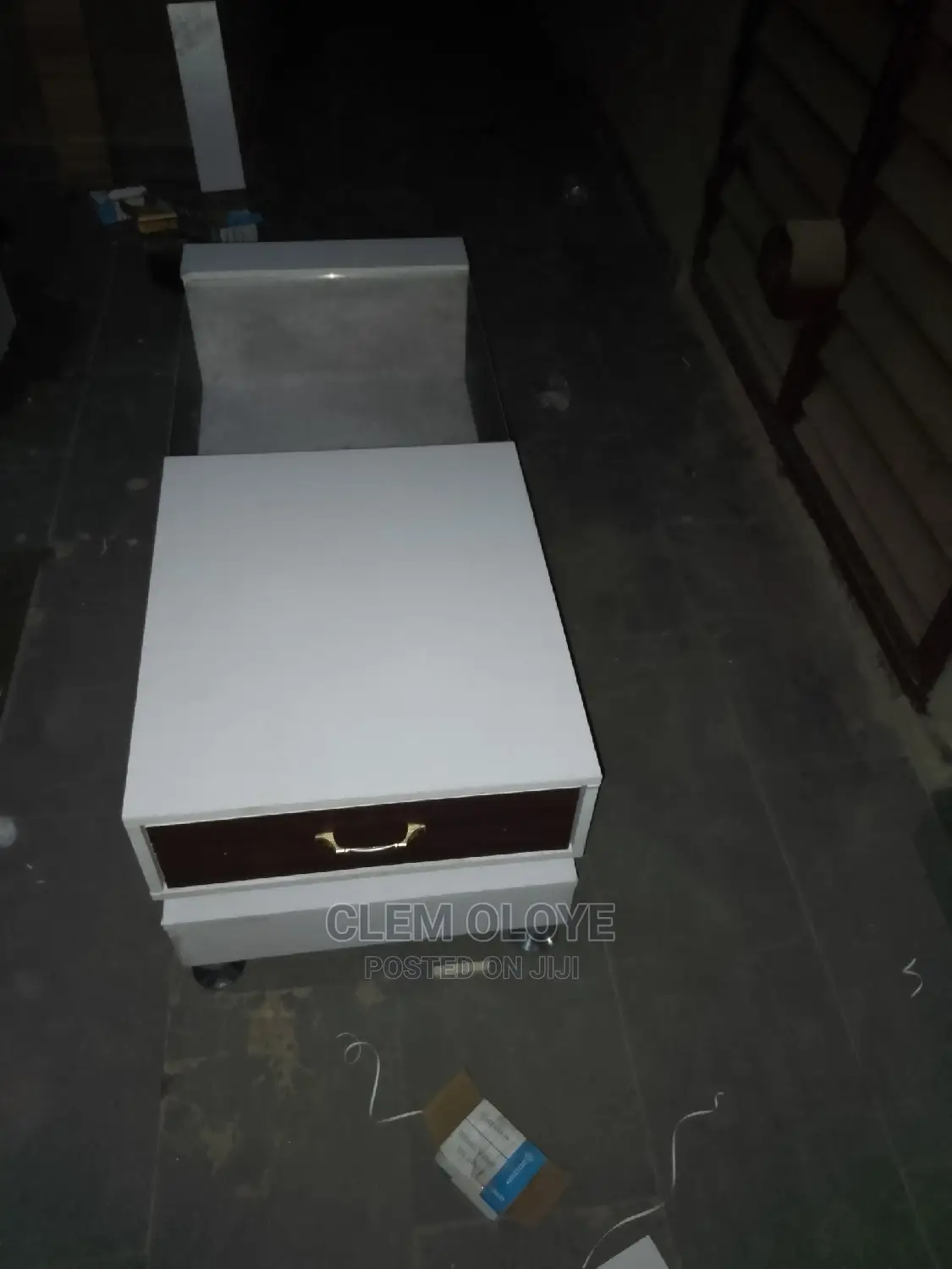 Standard Center Table