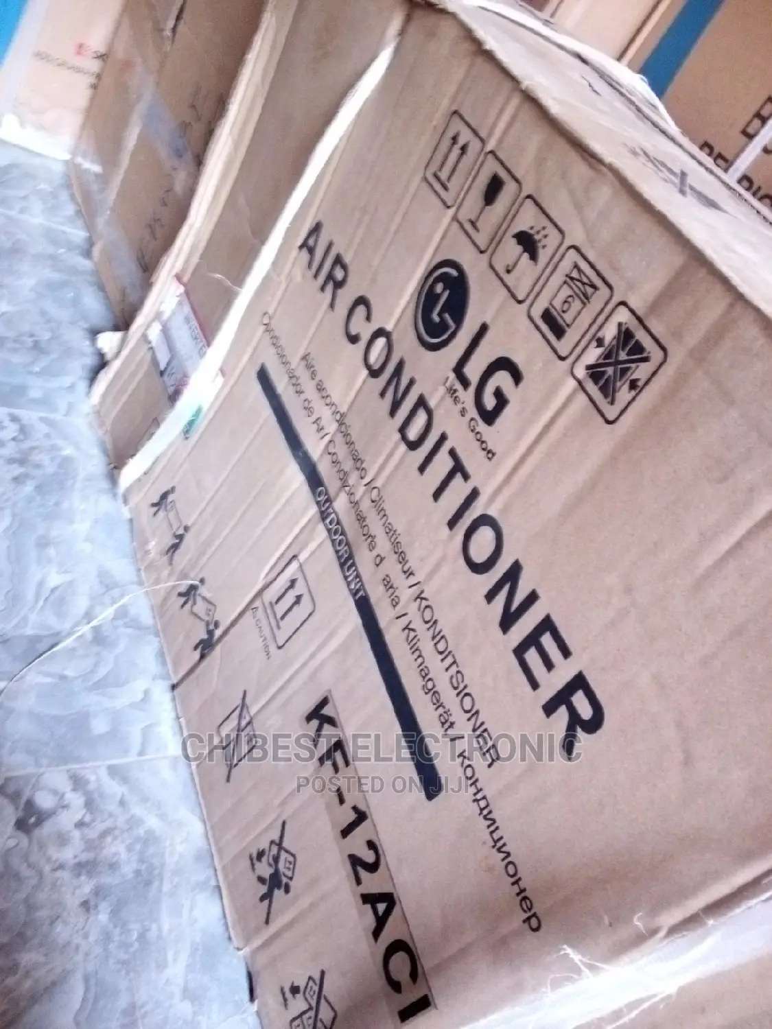 Lg Air Conditioner Kf-12 Ac With Two Years Warranty
