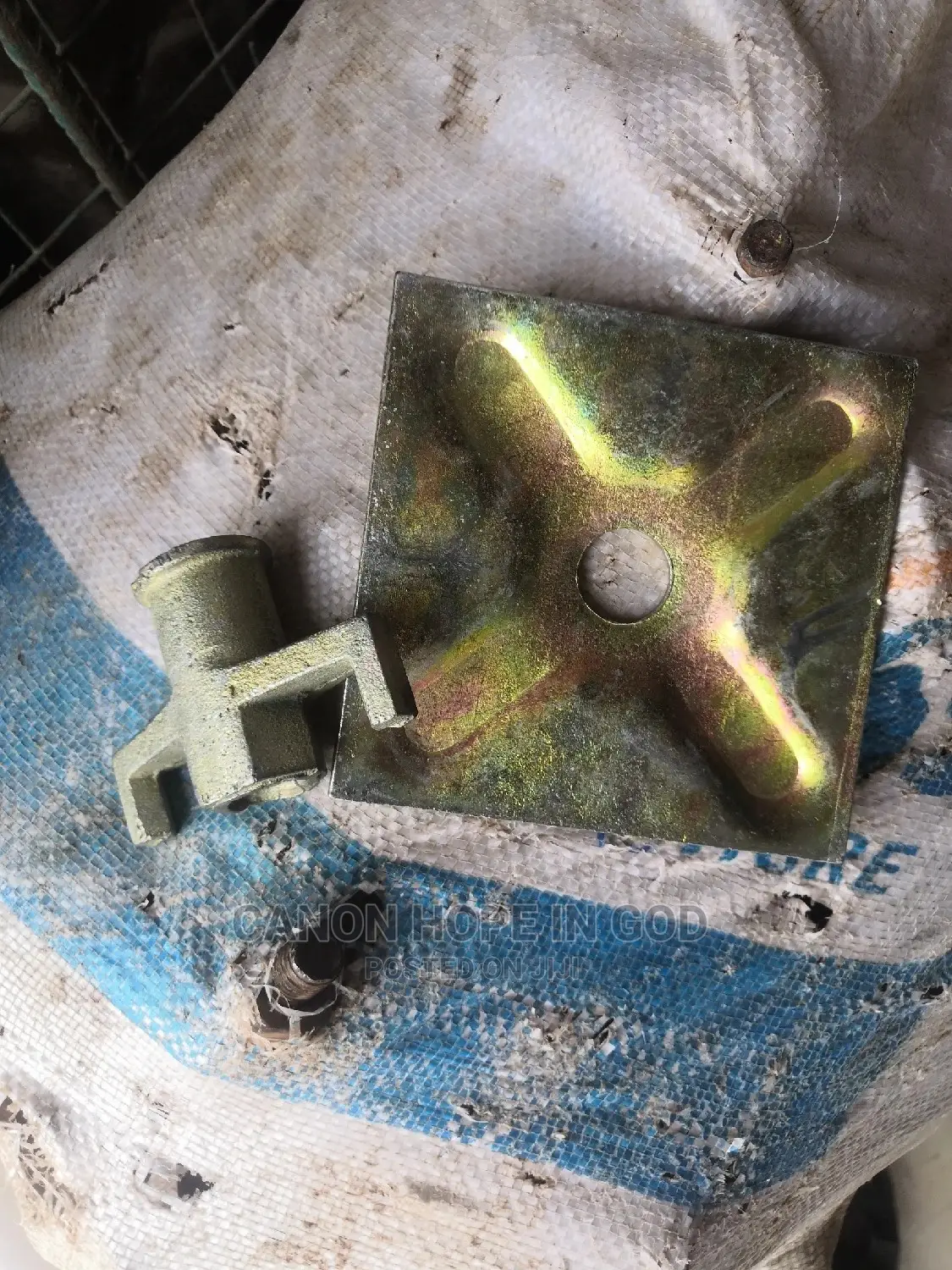 Treaded Nut M16