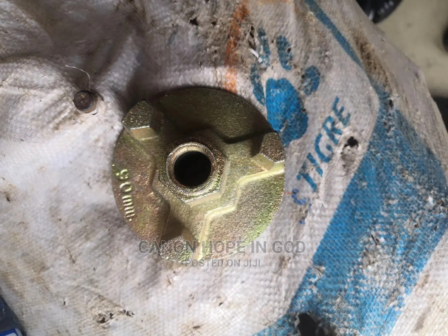 Treaded Nut M16
