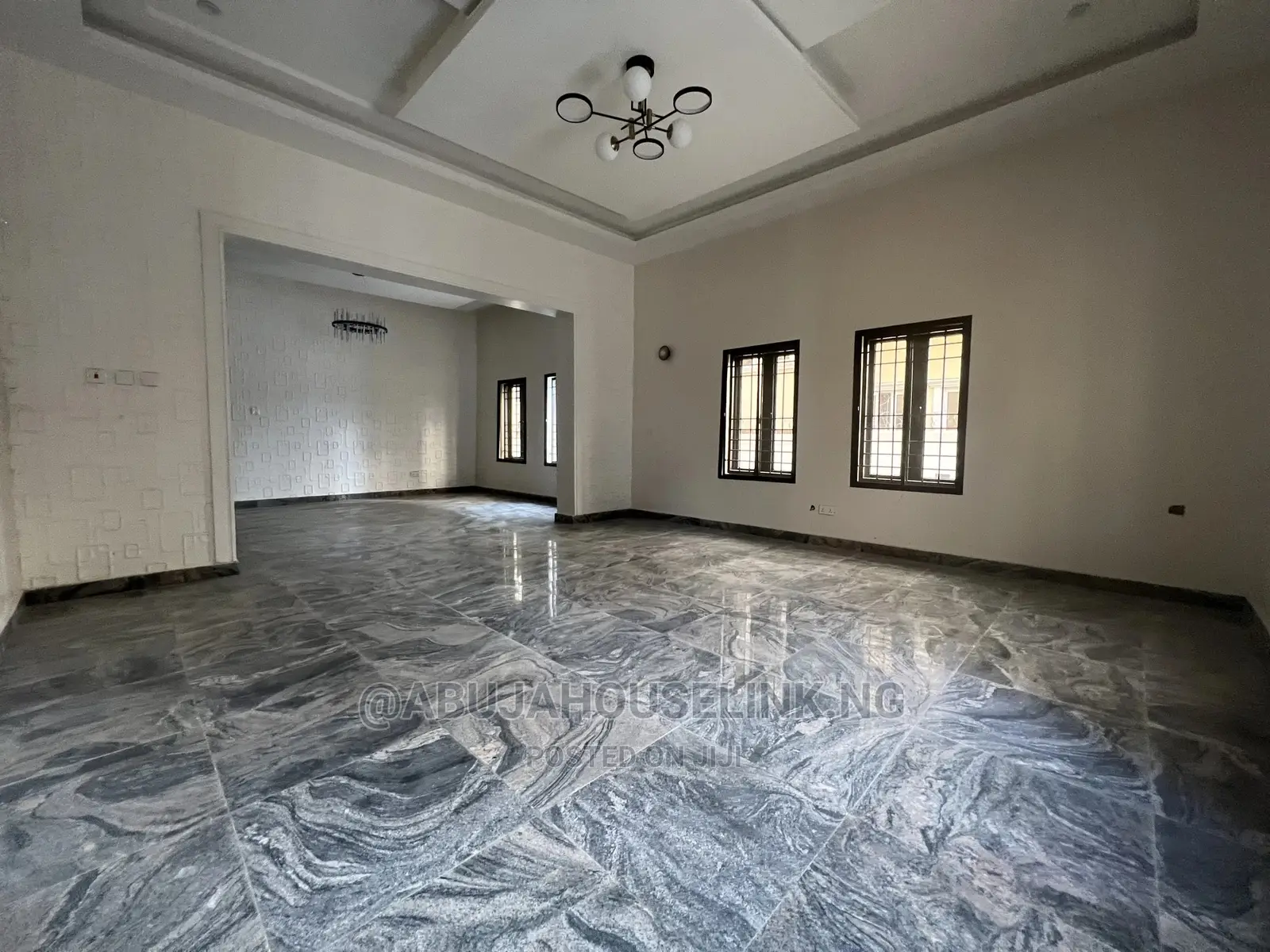5bdrm Duplex in Efab Metropolis, Gwarinpa for sale