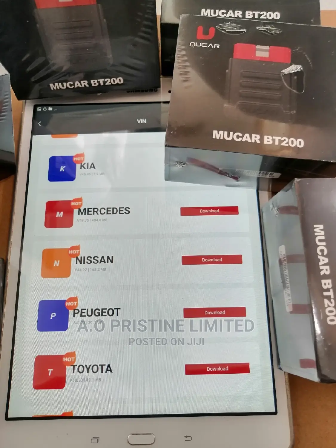MUCAR BT200 Pro Car Scanner Free Lifetime Update 4 System