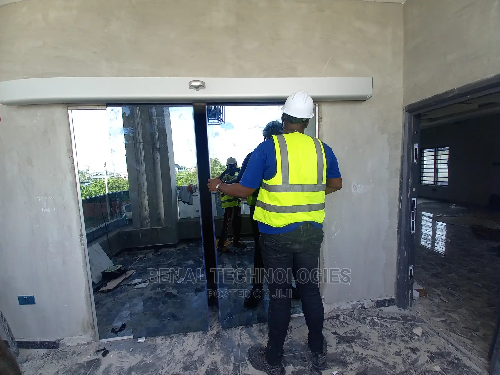 Quality Entrance Automatic Sensor Door In Apapa