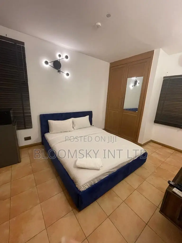 For Let;Studio Apartment in Ikoyi
