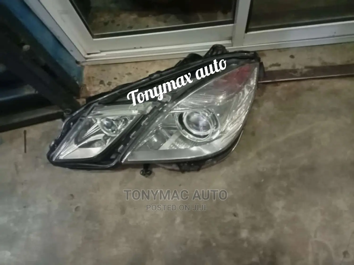 Mercedes-Benz E350 2010,2011 Headlights