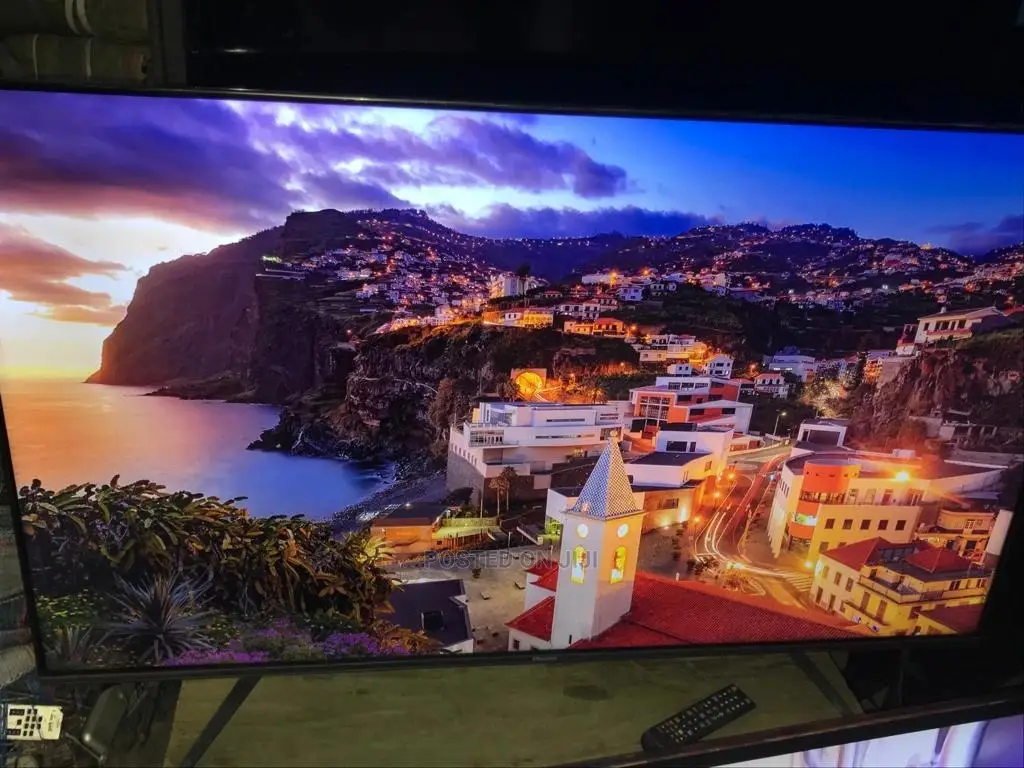 55 Inches Hisense Smart TV