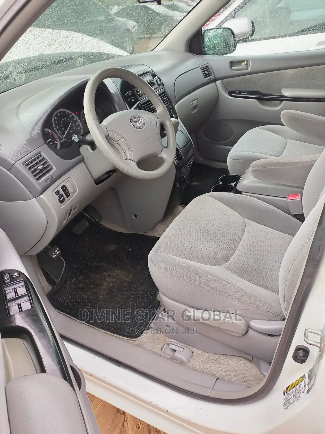 Toyota Sienna XLE Limited 2005 White